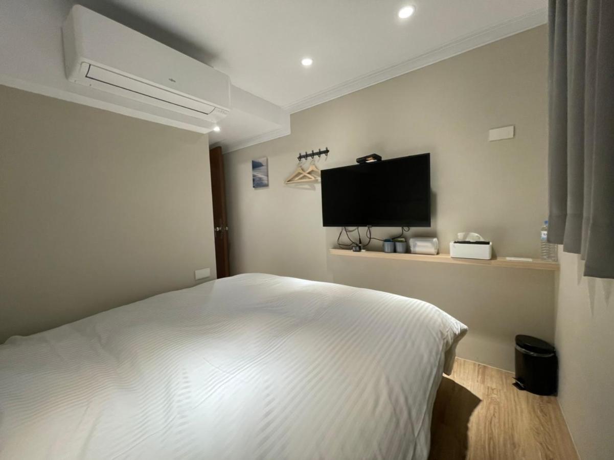 Yoshi Hotel Tainan Esterno foto