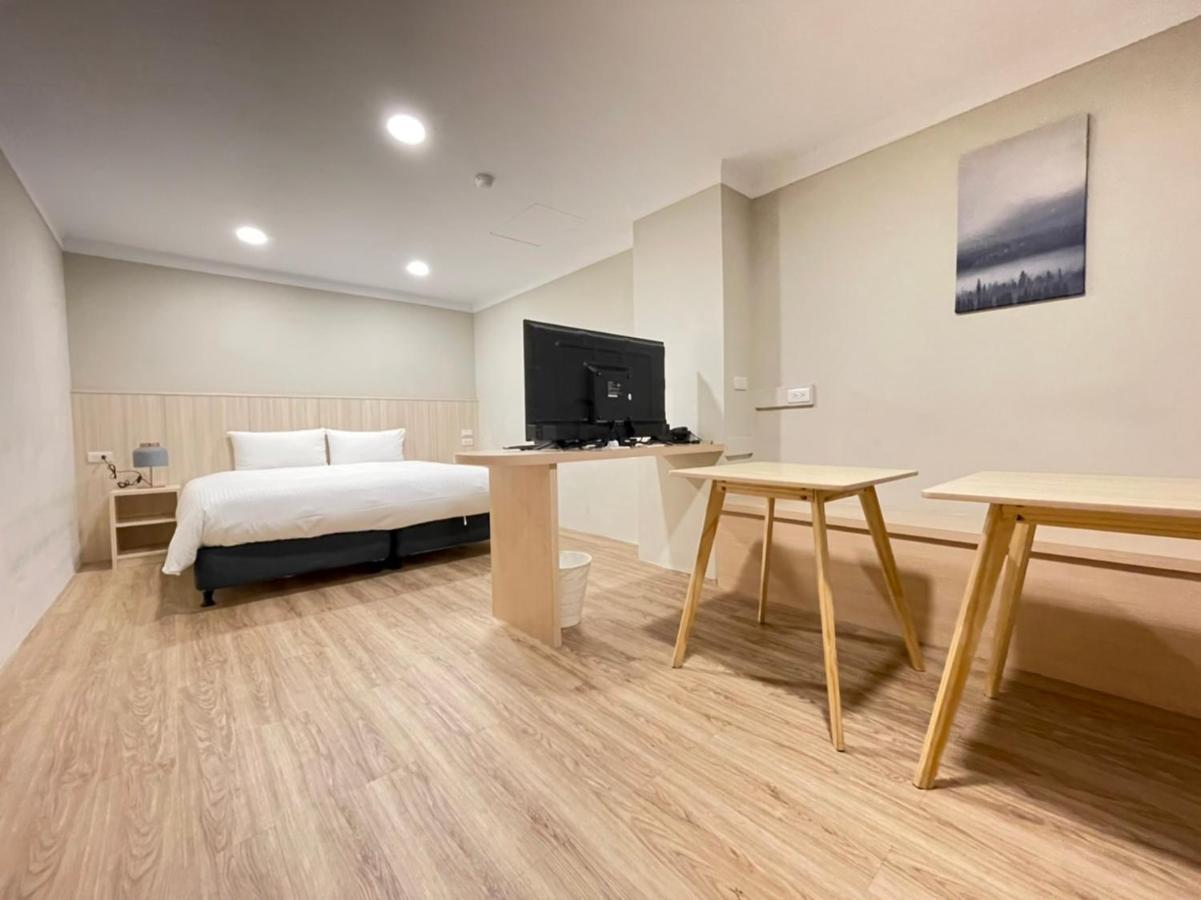 Yoshi Hotel Tainan Esterno foto