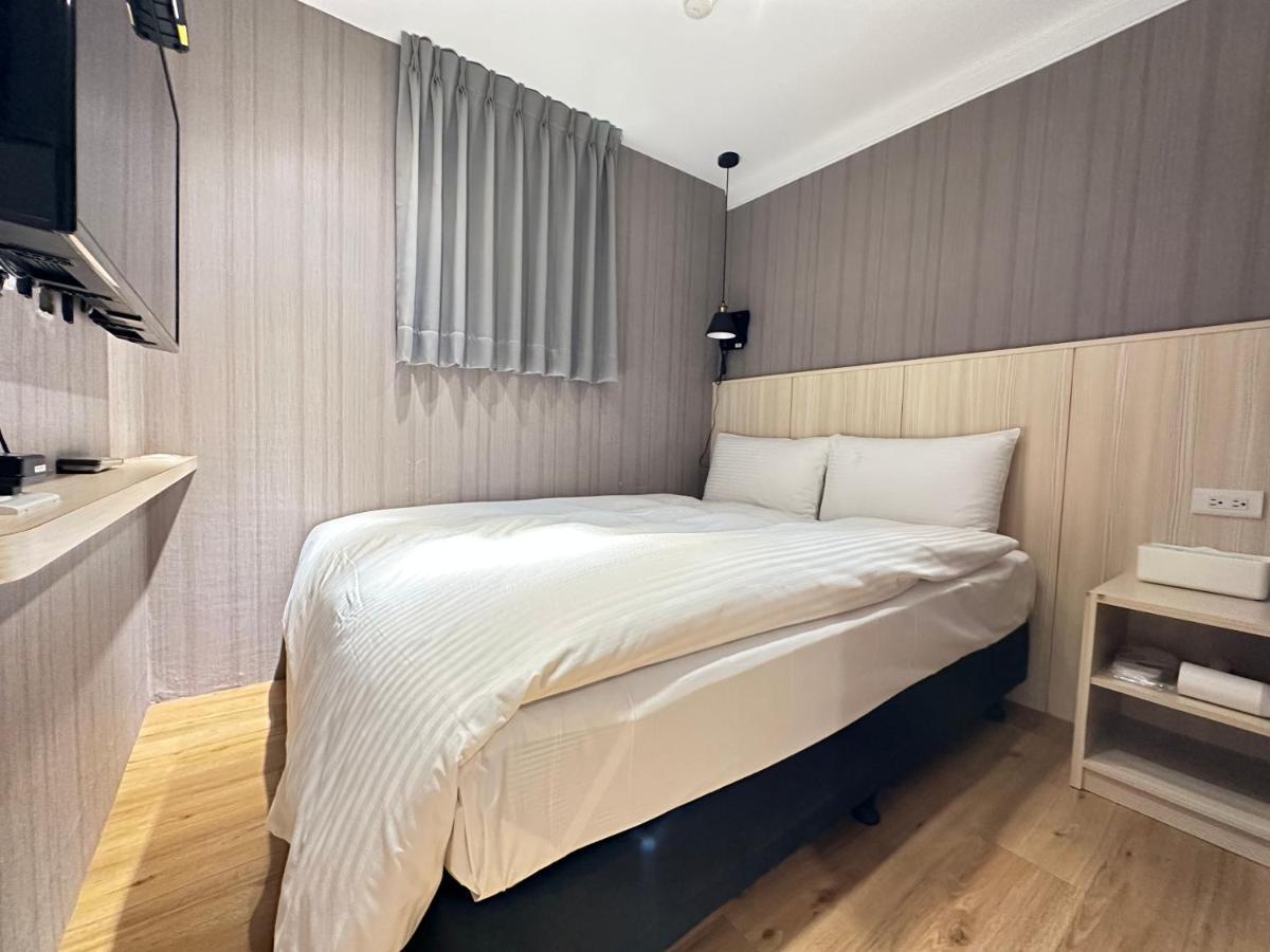 Yoshi Hotel Tainan Esterno foto